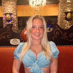 Meet your Posher, Maddie